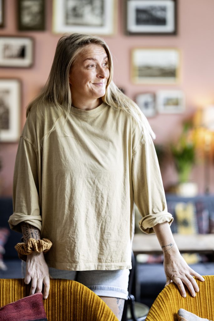 Laura Lahtinen Terhossa